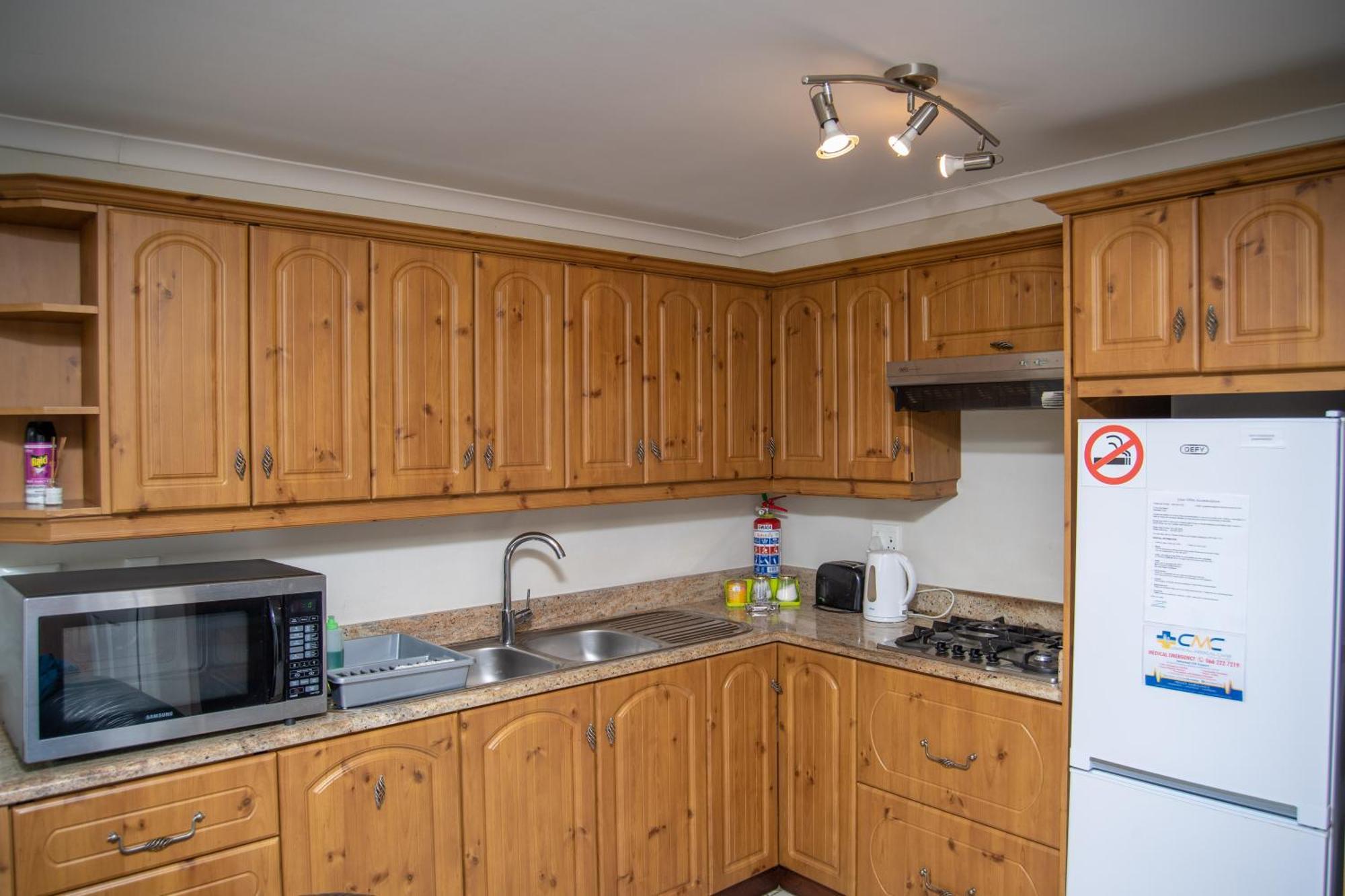 Kleinbaai Great White Accommodation מראה חיצוני תמונה